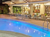 Newtown Plaza Hotel - Pools
