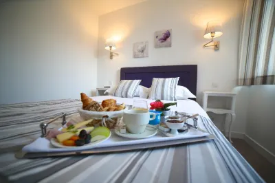Hotel Restaurant le Lion d'Or Các khách sạn ở Isigny-le-Buat