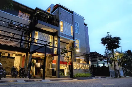 Sowan Boutique Guest House Отели в г. Malang Regency
