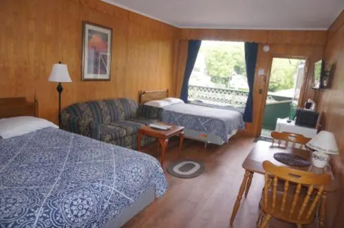 Northern Peaks Motor Inn Hotel di Milan