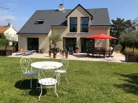 Chez Béa Calme Avec sa Jolie Vue Sur Jardin, Confort assuré - Bed & Breakfasts