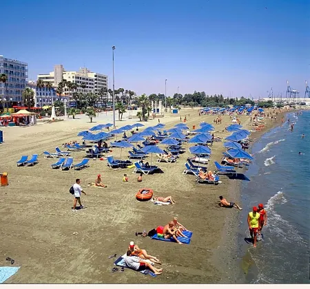 Blazer Residence Отели рядом с достопримечательностью «Intercity Buses»