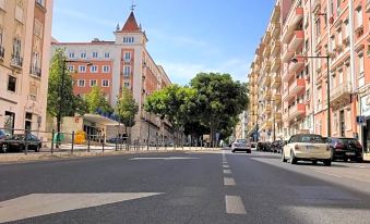 1. Lisbon T..