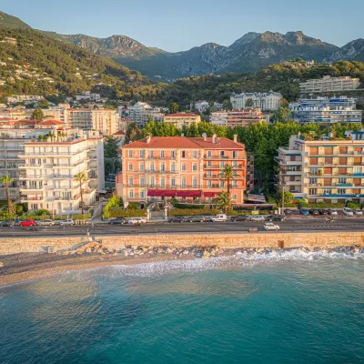 Best Western Premier Hotel Prince de Galles Hotels near Fossan Beach