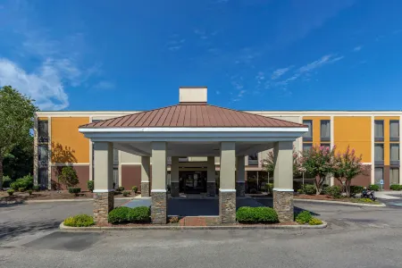 Comfort Inn Laurinburg Отели в г. Стюартсвилл