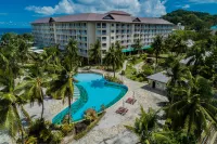 Palau Royal Resort - Pools