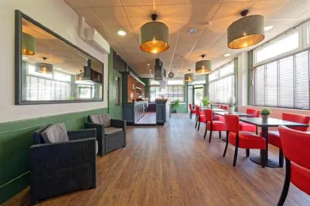 Hotel de la Gare Autun Отели в г. Отён