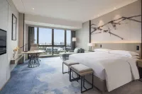 DoubleTree by Hilton Hotel Shenzhen Longhua Hotels in Shenzhen
