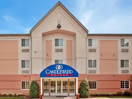 Candlewood Suites 里士滿南