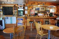 Whittaker's Motel & Historic Bunkhouse Hotel a Ashford