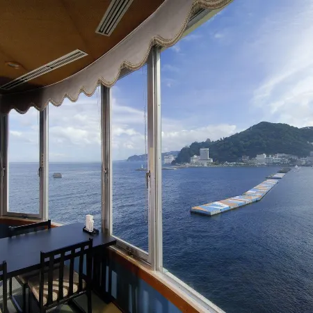 Wisterian Life Club Atami