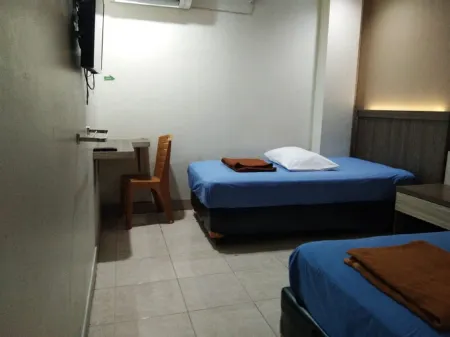 Penginapan Anak Raja - Sampit Syariah Отели в г. East Kotawaringin Regency