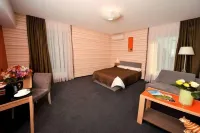 Villa Four Rooms Hoteles cerca de Programmer Monument