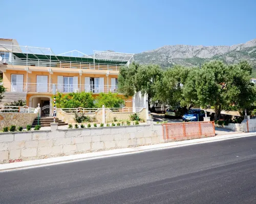 Apartments Josko Hotels in Gradac