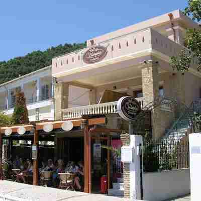 Utopia Hotel Exterior