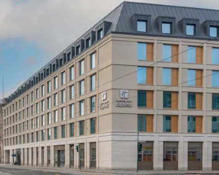 ホリデイ イン エクスプレス アンド スイーツ ポツダム by IHG ポツダムのホテル