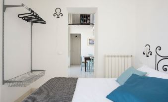 Palazzo Castrofilippo Apartment with 2 Terraces by Wonderful Italy