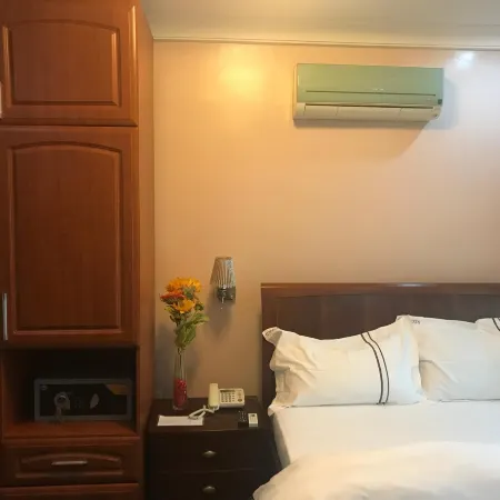 Lake 47 Suites