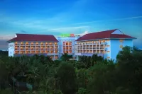 Đức Long Dung Quất Hotel Các khách sạn gần Trường Cao đẳng Kỹ nghệ Dung Quất