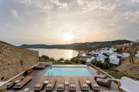 Cova Mykonos Suites