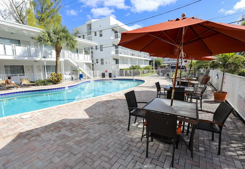 COLLINS HOTEL $83 ($̶9̶4̶) - Updated 2023 Prices & Reviews - Miami Beach, FL
