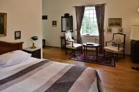 Burg Boetzelaer Hotels in Uedem