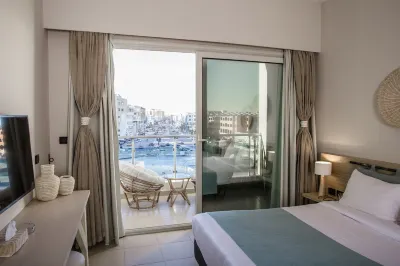 Redcon Suites