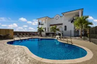 Super 8 by Wyndham Spring / the Woodlands Hotels in Montgomery County