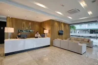 Mtree Hotel Nilai - KLIA Airport Hotels in Nilai