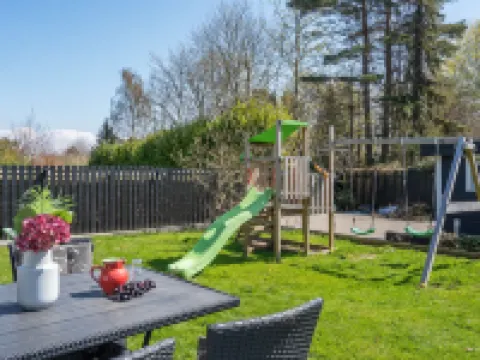 "Øllegaard" - 1km from the Sea Hotels in Dronningmolle