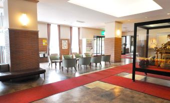East Harbor Hotel