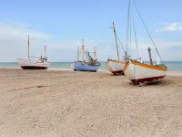 "Momme" - 500m from the Sea