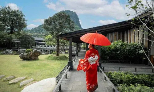 Yoko Onsen Quang Hanh