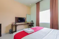 RedDoorz Near Alun Alun Madiun Hotel a Madiun