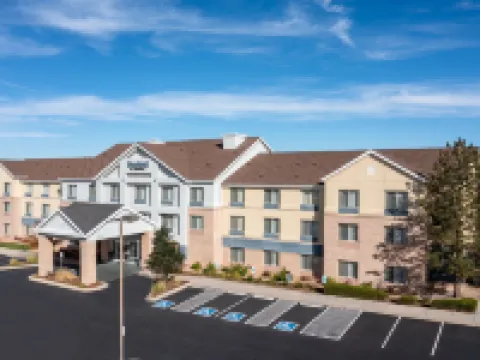 แฟร์ฟิลด์ อินน์แอนด์สวีทส์ บาย แมริออท เดนเวอร์ ออโรรา/ศูนย์การแพทย์ โรงแรมในออโรรา