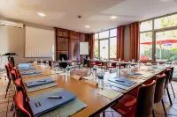Kyriad Nimes Ouest Hotel di Nimes