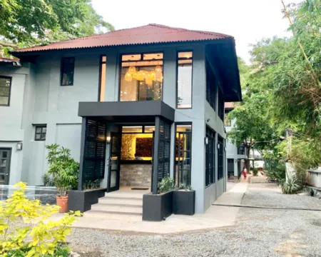 ザ ヘンリー リゾート タラミンドゥ ライヤ バタンガスのホテル