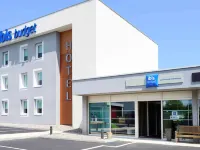 Ibis Budget Cherbourg la Glacerie Hotels in Bricquebec