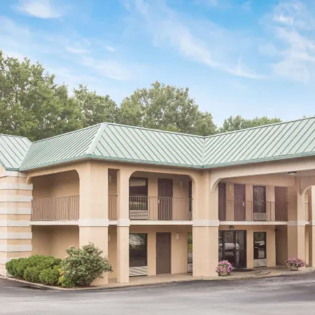 Super 8 by Wyndham Decatur/Lithonia/ATL Area