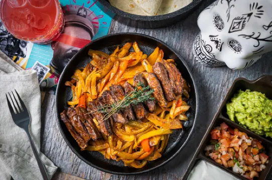 Yas Plaza Bay by IHG (formerly Park Inn by Radisson, Abu Dhabi Yas Island) Mahlzeiten Photos