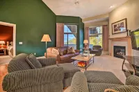Ski-in/Ski-Out! Cozy Bellaire Resort Retreat! - parking