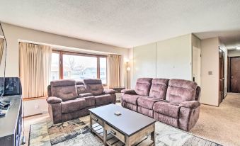 Cedar Rapids Rental w/ Yard ~ 6 Mi to Downtown!
