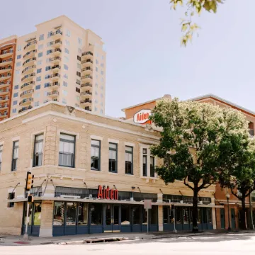Aiden San Antonio Riverwalk Отели рядом с достопримечательностью «Музей Аламо»