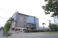 Saka Hotel Medan Hotels in Binjai