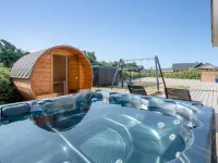 "Hillevi" - 200m from the Sea - Bathtub