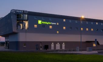 Holiday Inn Express Hamburg South A7/As42