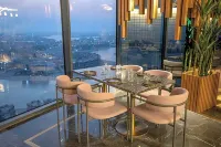 The House Hotel Al Khiran - Завтрак