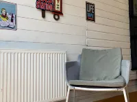 6 Pers. Holiday Home Aurora with Directly on the Lauwersmeer. Hotels in Anjum