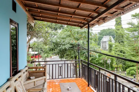 Penginapan Roro Mendut Syariah Отели в г. Muntilan