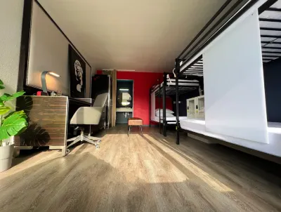 Bposhtels Houston  호텔